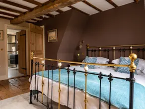 Beautiful grade 2 listed cotswold Stone Cottage - Image 4