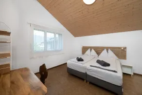 Apt D: Modern, large terrace, mountain views - Image 5