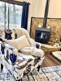 Hot Tub Luxe Retreat • Game Room • Lake • Bryce - Image 5