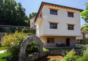 Accessible apartment with a private garden - Image 2