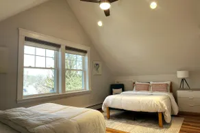 2BR Suite - Bright - Modern - Central AC - Parking - Image 5