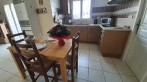 10 minutes from the Futuroscope, furnished, and private parking - Image 2