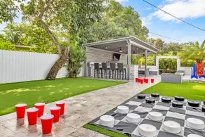 Entertain Yourself In Miami! Games, Pool, & More - Image 2