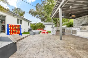 Entertain Yourself In Miami! Games, Pool, & More - Image 4