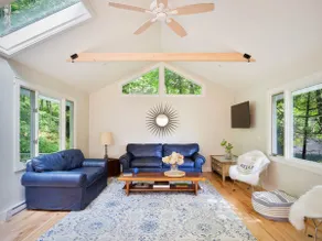 NEU bei VRBO! Atemberaubende 3 Schlafzimmer Lake House auf 3 Morgen mit Aussicht, alle Annehmlichkeiten - Image 4