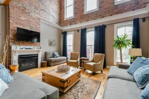 Loft on Market - Image 2