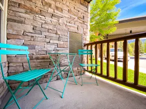 Hot Tub & Gym / Pool / Ground-Floor Condo - Image 2