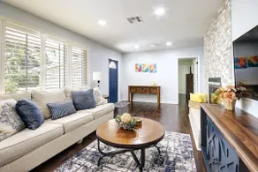 Heart of NPB: Your Perfect Home Away from Home! - Image 2