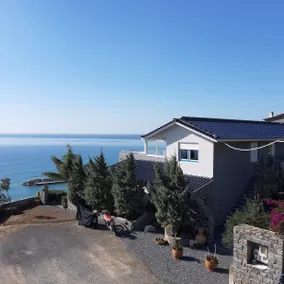 Apartment for families with 180° sea view - Image 4