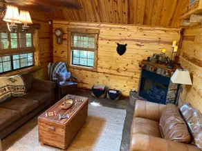 Lost Cabin at the Creek - Image 3