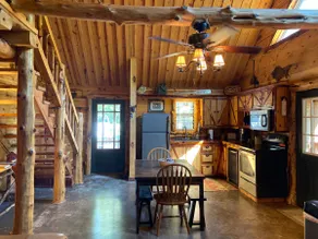 Lost Cabin at the Creek - Image 5