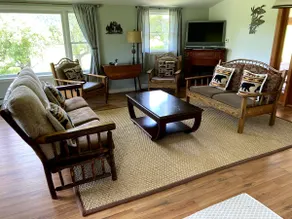 Apple Farm House - Image 5