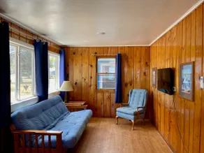Cottage Cove · Lake Huron Beach Cottage No. 5 - Image 4