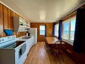 Cottage Cove · Lake Huron Beach Cottage No. 5 - Image 5