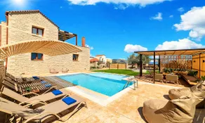 Cretan Sunrise Villa Heated Pool - Image 3
