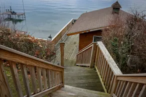 Waterfront Escape in Seneca Lake Wine Country - Image 3