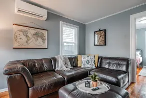 Bright 1-Bedroom Cottage in West Salem's Downtown - Image 2