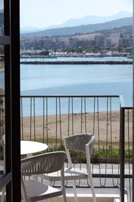 V77 Seafront Leto Suite with roof top hot tub. - Image 4