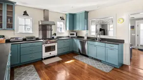 Stunning remodel walking to Lake Champlain - Image 2