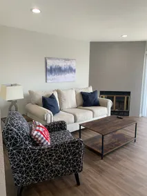 Live in style and Luxury by the Water with This Updated Condo in Hot Springs - Image 4