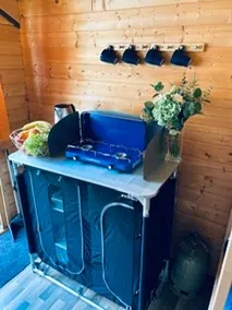 Hiking hut - Image 5