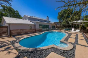 Westlake Luxe Oasis 4B–Pool/Cold Plunge/Sauna/Gym - Image 2