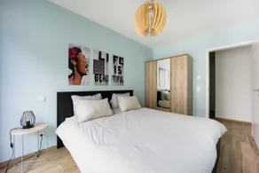 ★ A+ Location ★ 500Mbps ★ Hotel Quality ★ PARKING - Image 4