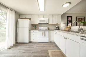 ❂ Amazing Townhouse! 2 BR, 1.5BA, Sleeps 5 w/AC! ❂ - Image 3