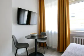 Pretty 1-room apartment in the city center - Image 2