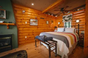Lakefront Chalet• Kayaks •Canoe •Algonquin Pass - Image 5