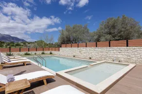 Fully renovated historic building encompassed by nature views - Image 2