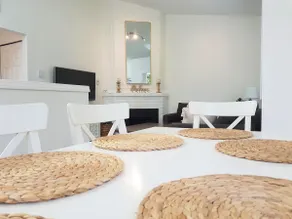OCEAN Cottage - Rathtrevor Beach (Sleeps 6) - Image 5