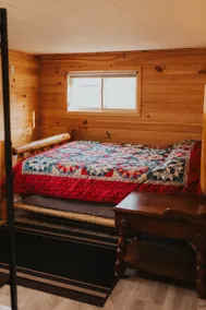 Wheeling Road Cabin - Image 5