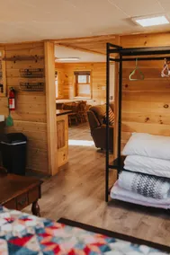 Wheeling Road Cabin - Image 2