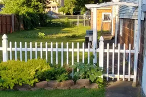 Island Getaway on Broadway-Agris Broadway - Image 3