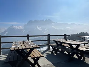 ZE Mountain Lodge, Morgins - Image 4