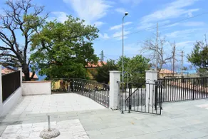 DETACHED HOUSE WITH SEA VIEW - Image 4
