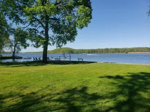 Peaceful Hudson Riverfront in downtown Coxsackie - Image 2