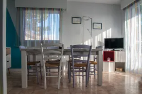 Nice F3 apartment - 50 m from the sea - Image 3