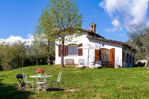 Delightful cottage on the slopes of Gran Sasso - Image 2
