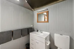 Deluxe Eco Retreat No 11 - Image 3