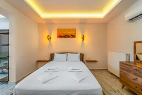 Sea view suite - Veddel Nakas Suites - Image 5