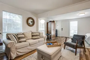 Cozy Studio Near Bishop Arts District - Image 5