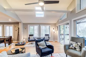 Luxury Modern Home on Water+Hotub- Annapolis 25min - Image 3