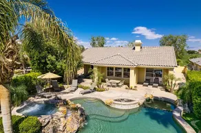 WOW! 3 Master Bedrms, Views, Huge Lot, BEST price - Image 4