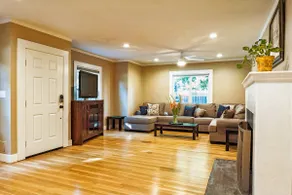 Lovely House near Downtown, Home away from Home! - Image 2