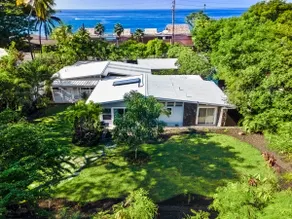 Modern Hawaiian Cottage - Ocean Across the Street - Image 3