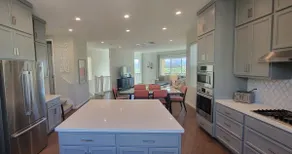 Park-Front 4BD/3.5BA Family Home – Near Transit - Image 4