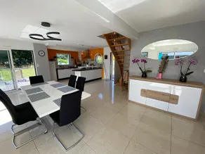 Quiet house near GR34, bike/foot walks/beaches - Image 3