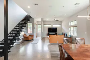 Modern E Austin Home | 4BR | Near everything ATX - Image 3